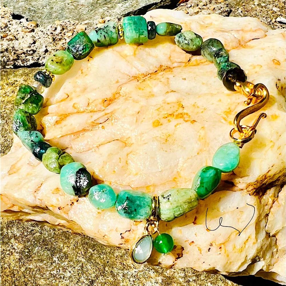 Bracelet. Custom made. Natural stone. 7.5 inches